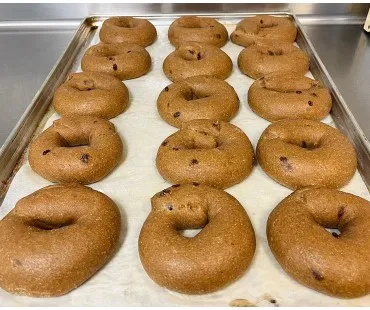 Low Carb NY Style Cinnamon Raisin Bagels 10 pack - Fresh Baked - Image 4